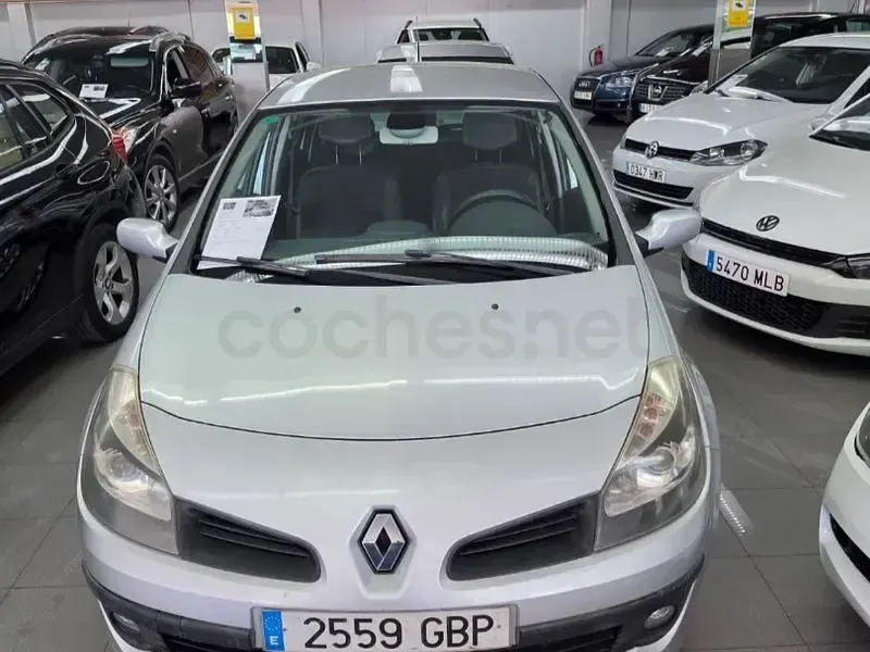 Usado Renault Clio II Exception 105 CV (77 kW) 2008 Gris / plata Berlina