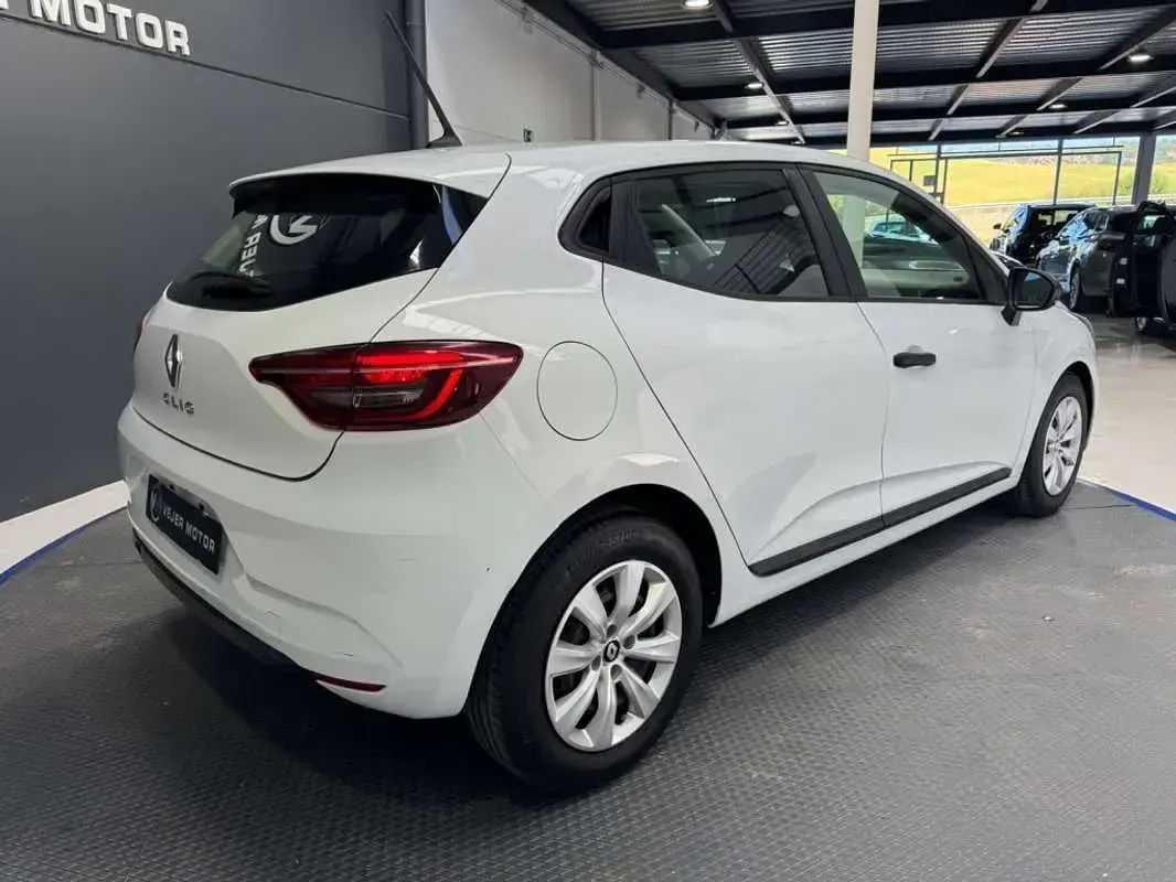 Usado Renault Clio Zen 86 CV (63 kW) 2021 Blanco Utilitario