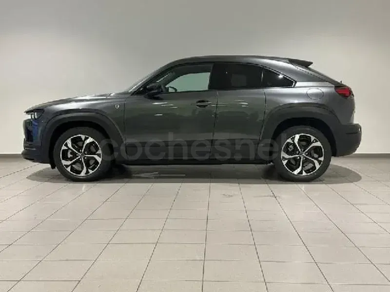 Usado Mazda MX30 Ad'Vantage 170 CV (125 kW) 2024 Gris / plata SUV