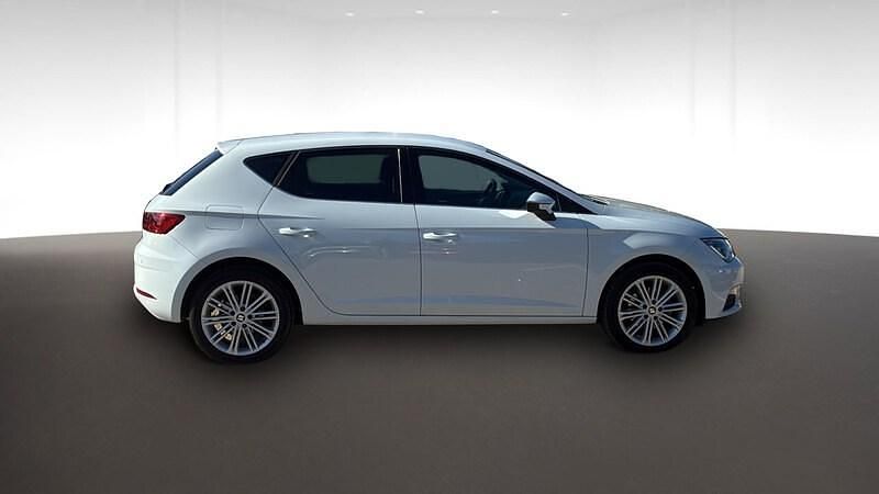 Usado Seat Leon XCELLENCE 150 CV (110 kW) 2017 Blanco Berlina