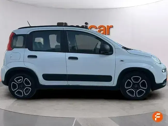 Usado Fiat Panda Cross Cross 70 CV (51 kW) 2022 Blanco Utilitario