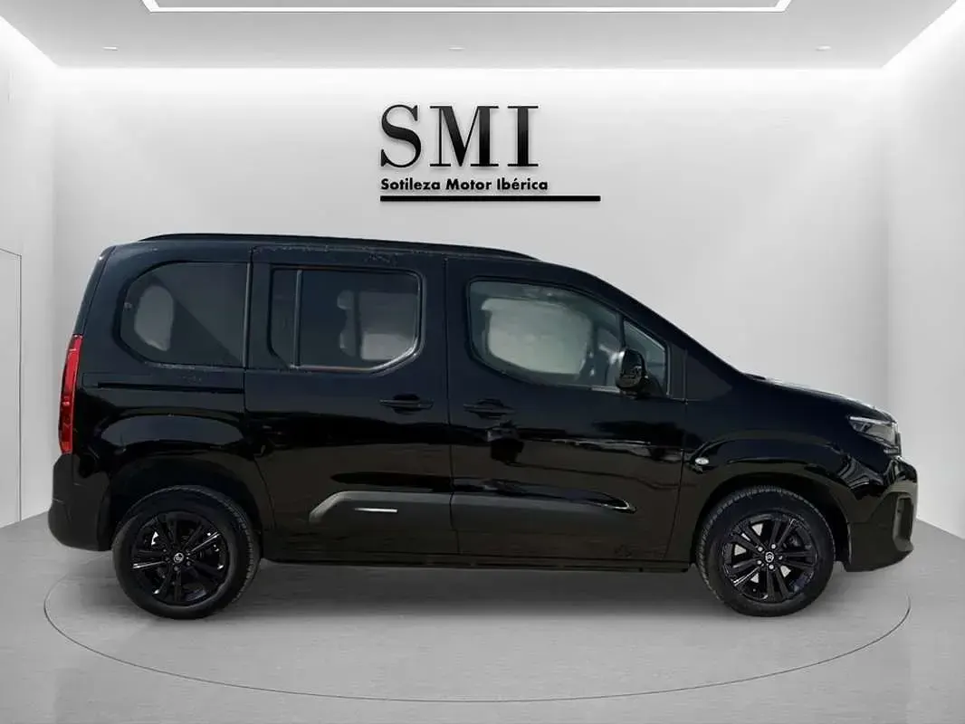 Usado Citroën Berlingo 102 CV (75 kW) 2024 Negro Monovolumen