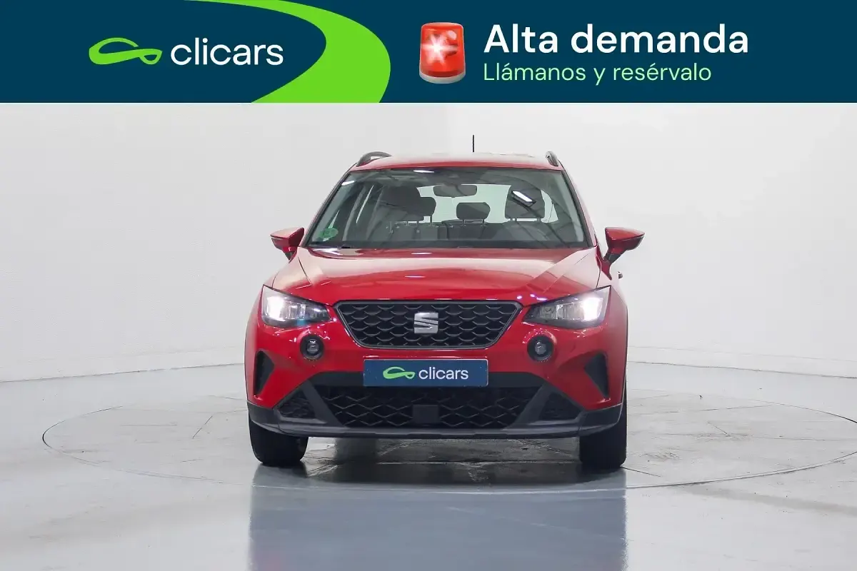 Usado Seat Arona Reference 95 CV (69 kW) 2022 Rojo SUV