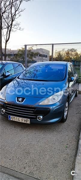 Usado Peugeot 307 110 CV (80 kW) 2006 Azul Berlina