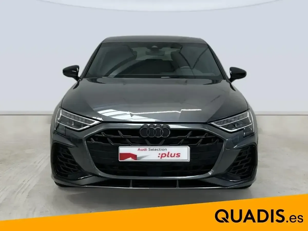 Usado Audi A3 Advanced 333 CV (244 kW) 2025 Gris