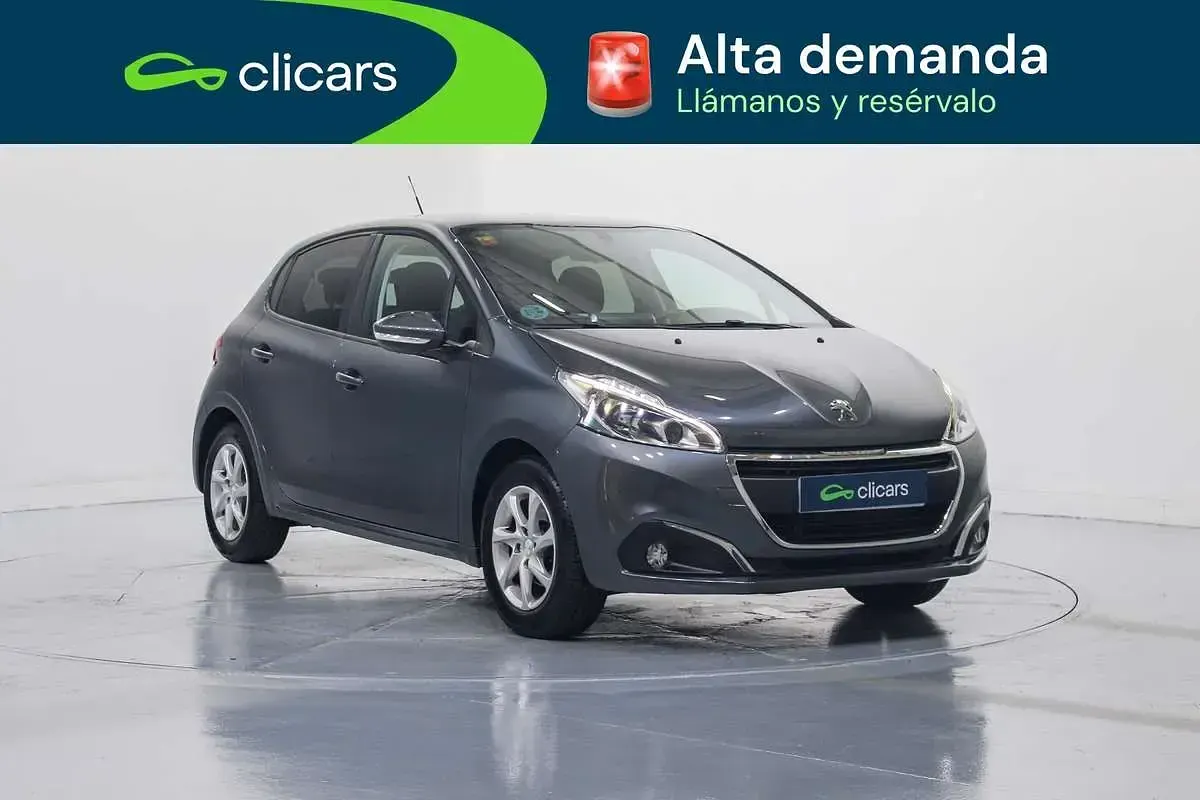 Usado Peugeot 208 Active 83 CV (61 kW) 2016 Gris Utilitario