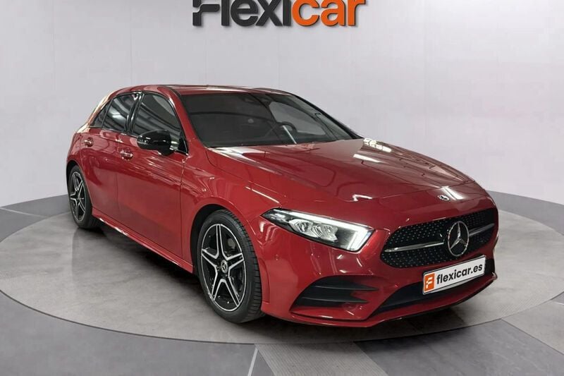 Usado Mercedes A180 110 CV (80 kW) 2018 Rojo Berlina