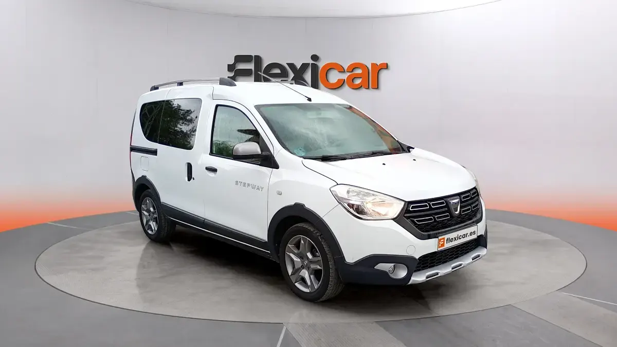 Usado Dacia Dokker Essentiel 131 HP (96 kW) 2020 Monovolume