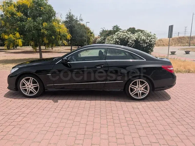 Usado Mercedes E350 231 CV (169 kW) 2010 Negro Coupe
