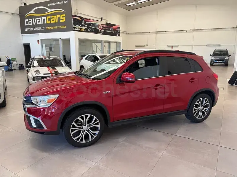 Usado Mitsubishi ASX Motion 117 CV (86 kW) 2018 Granate SUV