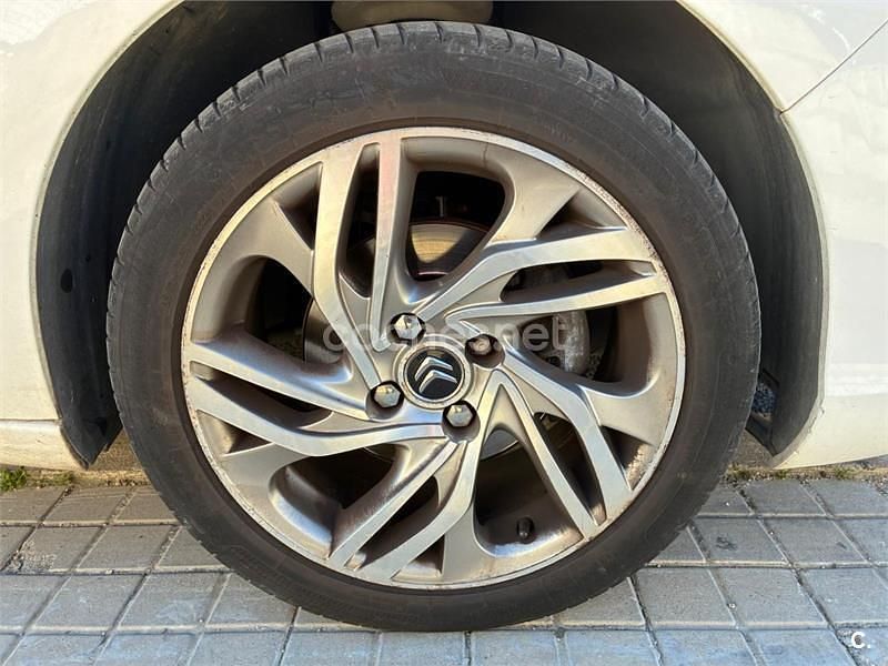 Usado Citroën C4 112 CV (82 kW) 2012 Blanco Berlina