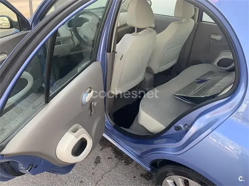 Usado Nissan Micra 80 CV (58 kW) 2005 Azul Berlina