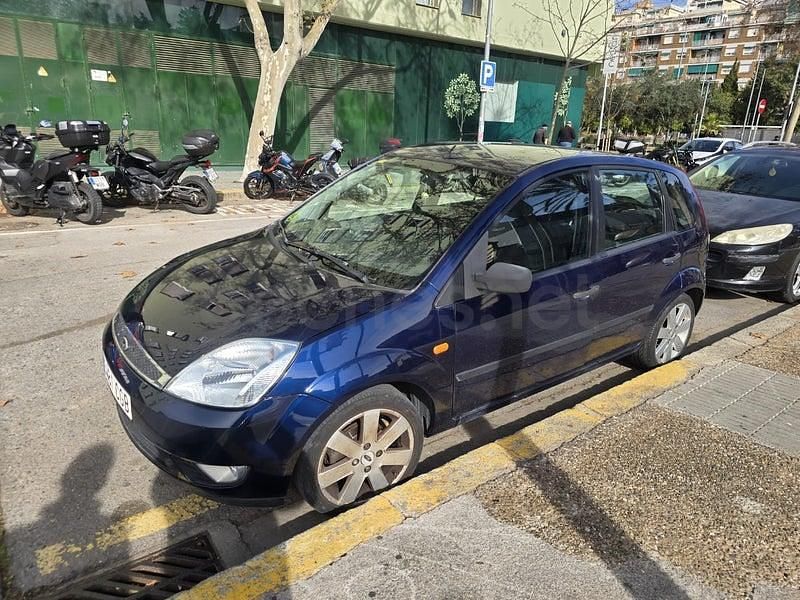 Azul Usado 2003 Ford Fiesta Trend Berlina | 2000 € (Precio justo) - Imagen 1/4