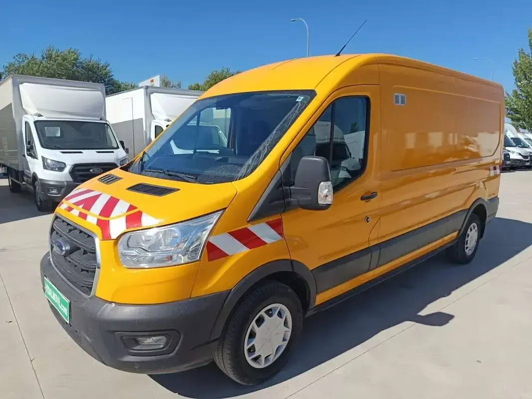 Usado Ford Transit Trend 170 CV (125 kW) 2021 Amarillo Van