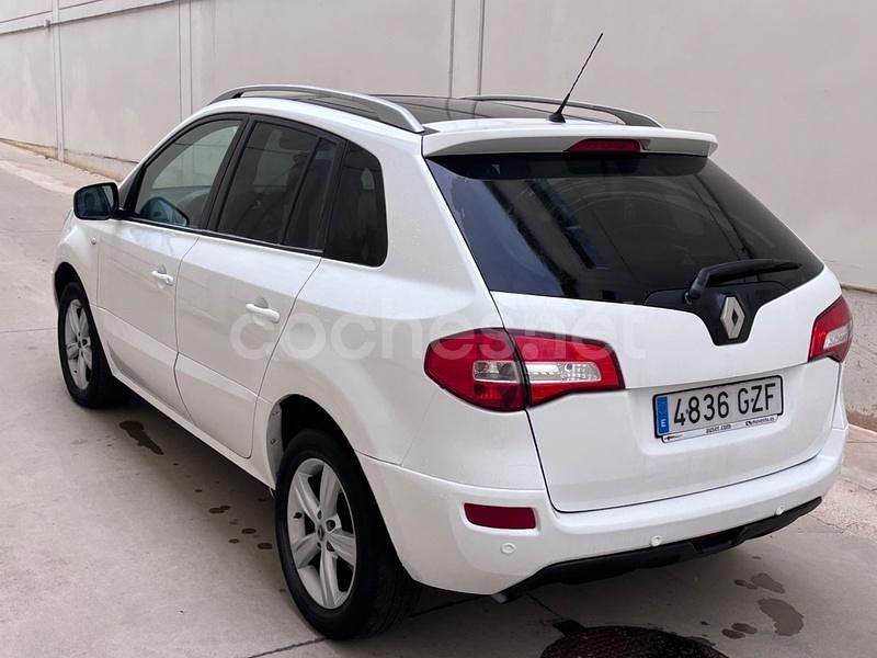 Usado Renault Koleos Privilege 150 CV (110 kW) 2010 Blanco SUV