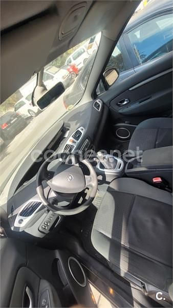 Beige Usado 2009 Renault Grand Scénic III Bose Edition Monovolumen | 2500 € (Caro) - Imagen 1/4