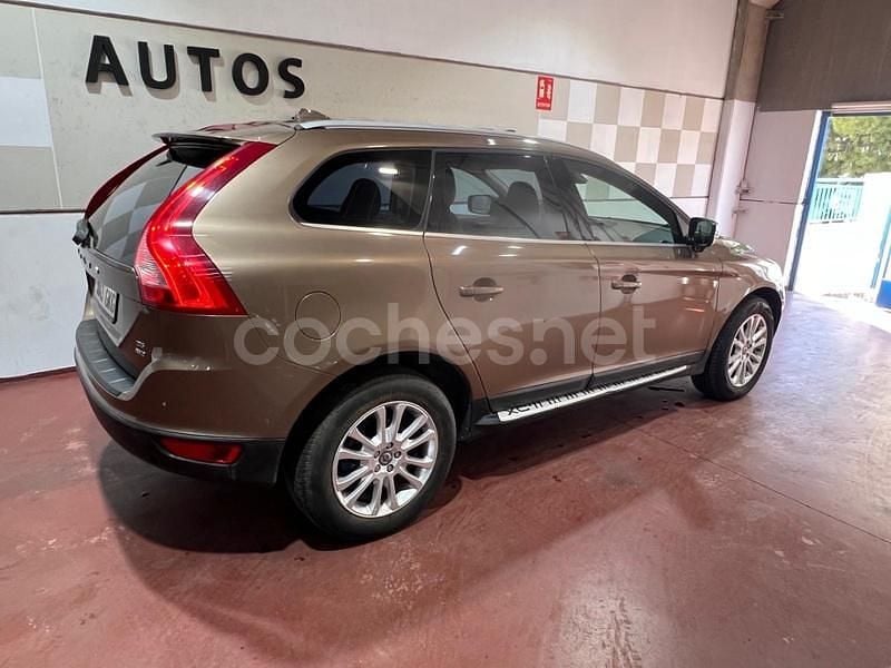 Usado Volvo XC60 Momentum 185 CV (136 kW) 2009 Beige SUV