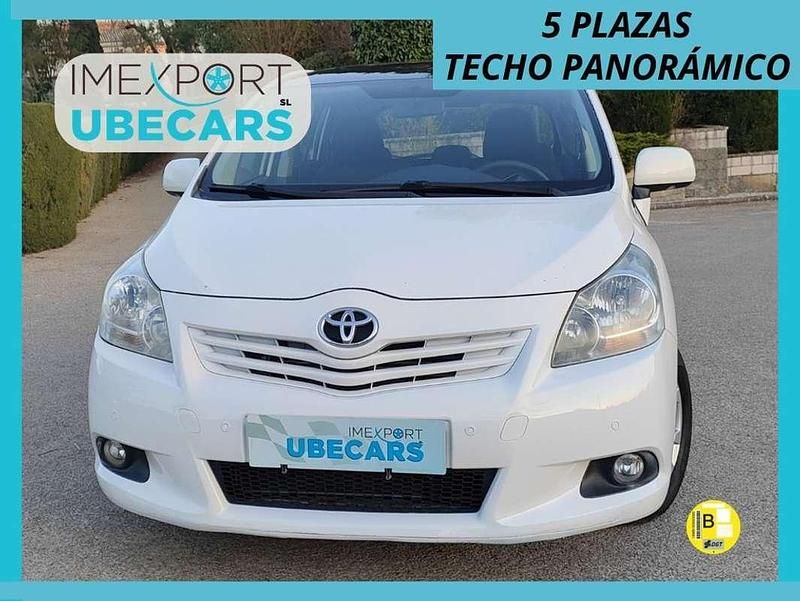 Usado Toyota Verso Active 126 CV (92 kW) 2011 Blanco Monovolumen