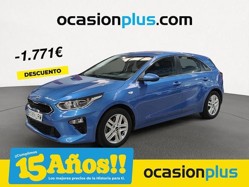 Azul Usado 2021 Kia Ceed Berlina | 15.200 € (Buen precio) - Imagen 1/4
