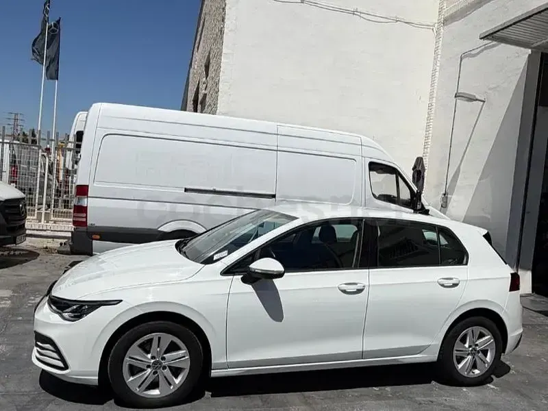 Usado VW Golf VII 115 CV (84 kW) 2021 Blanco Utilitario