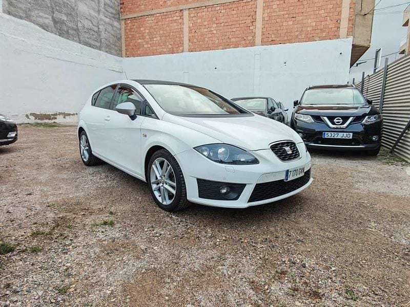 Usado Seat Leon FR 170 CV (125 kW) 2010 Blanco Utilitario