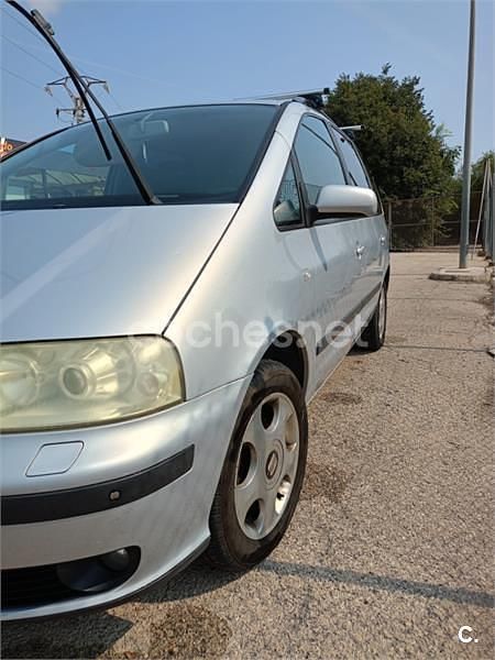 Gris / plata Usado 2002 Seat Alhambra Monovolumen | 7000 € - Imagen 1/4