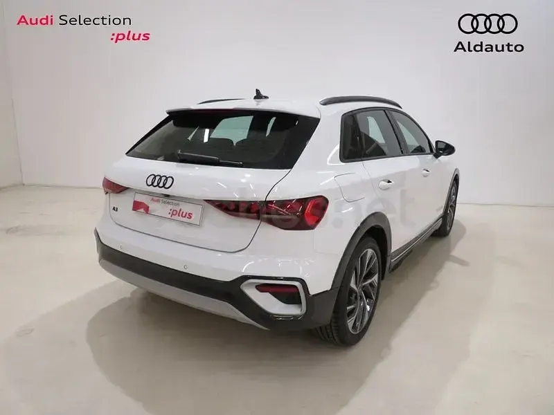 Usado Audi A3 Advanced 205 CV (150 kW) 2026 Blanco SUV