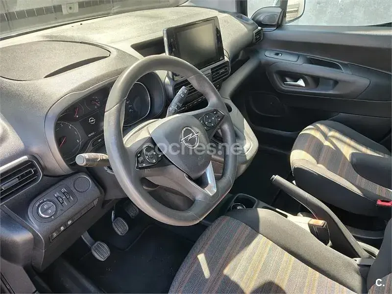 Usado Opel Combo Life Selective 110 CV (80 kW) 2019 Gris / plata Monovolumen