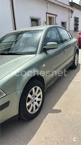 Brugt VW Passat Edition 130 HK (95 kW) 2002 Grøn Sedan