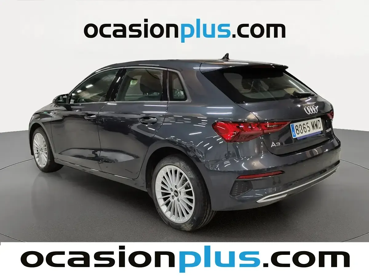 Usado Audi A3 Advanced Plus 110 CV (80 kW) 2023 Gris Berlina
