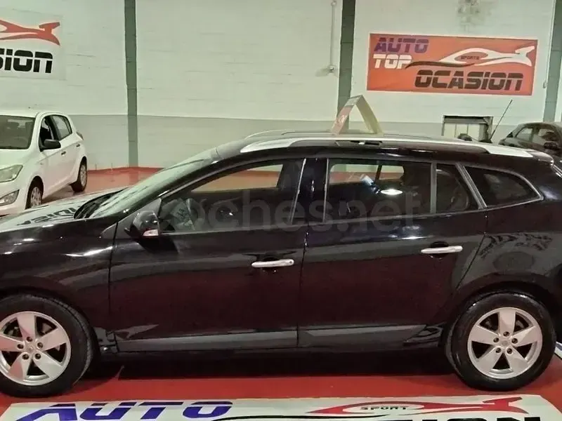 Usado Renault Mégane Privilege 130 CV (95 kW) 2010 Negro Berlina
