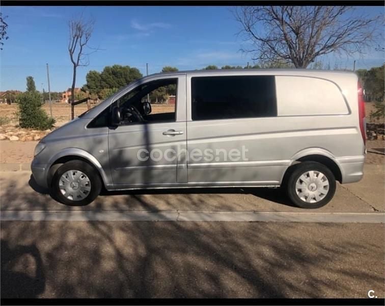 Usado Mercedes Viano 150 CV (110 kW) 2005 Gris / plata Monovolumen
