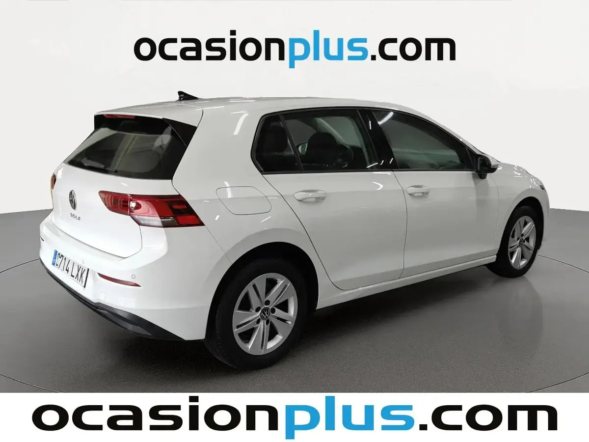 Usado VW Golf VIII Life 116 CV (85 kW) 2022 Blanco Utilitario