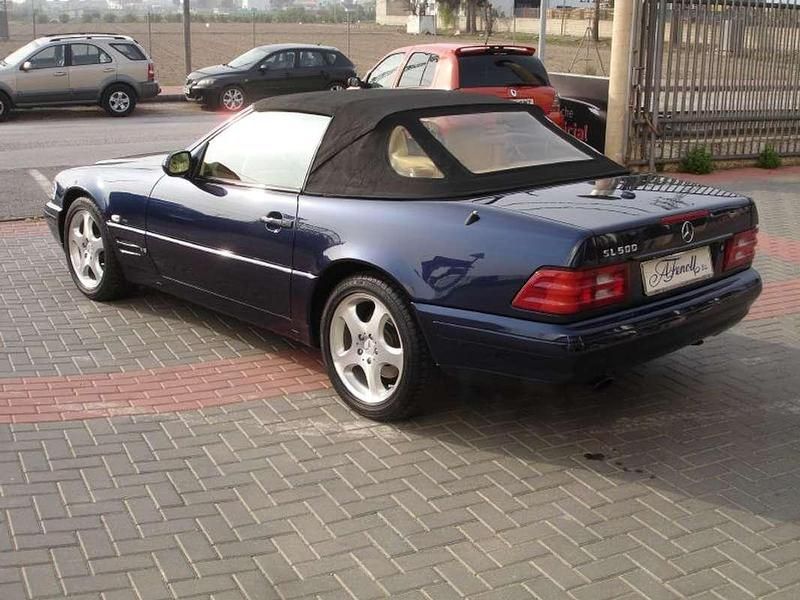 Usado Mercedes SL500 306 CV (225 kW) 1999 Azul Descapotable