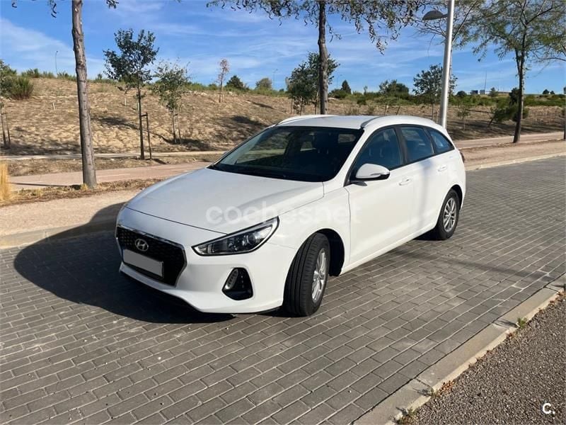 Blanco Usado 2018 Hyundai i30 Familiar | 12.500 € (Precio justo) - Imagen 1/4