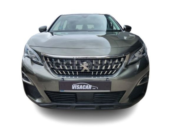 Usado Peugeot 5008 Active 131 CV (96 kW) 2020 Gris / plata Monovolumen