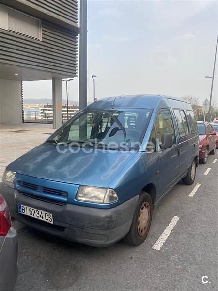 Usado Fiat Doblò Dynamic 105 CV (77 kW) 2009 Gris / plata Monovolumen