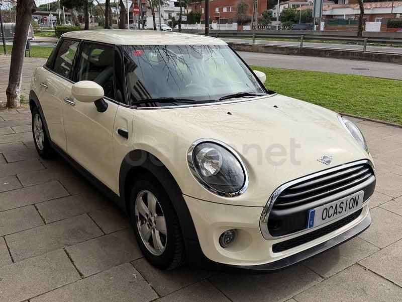 Usado Mini ONE 102 CV (75 kW) 2020 Blanco Utilitario