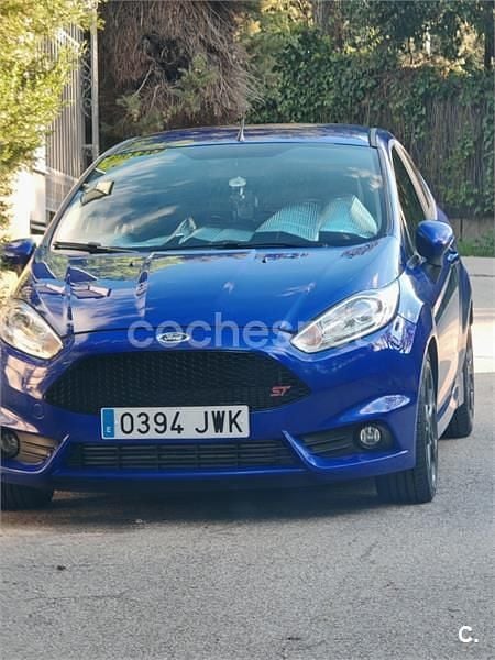 Azul Usado 2017 Ford Fiesta ST Berlina | 14.500 € - Imagen 1/4