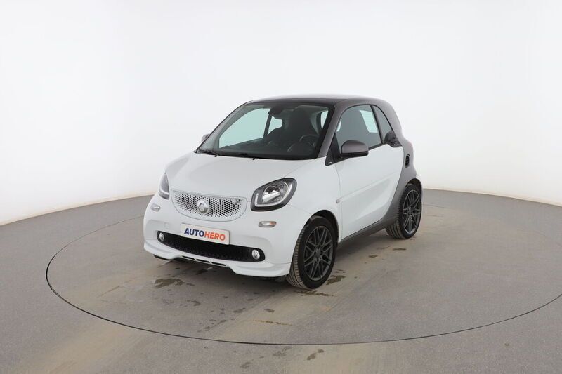 Blanco Usado 2017 Smart ForTwo Coupé Basis Utilitario | 12.299 € (Precio justo) - Imagen 1/4