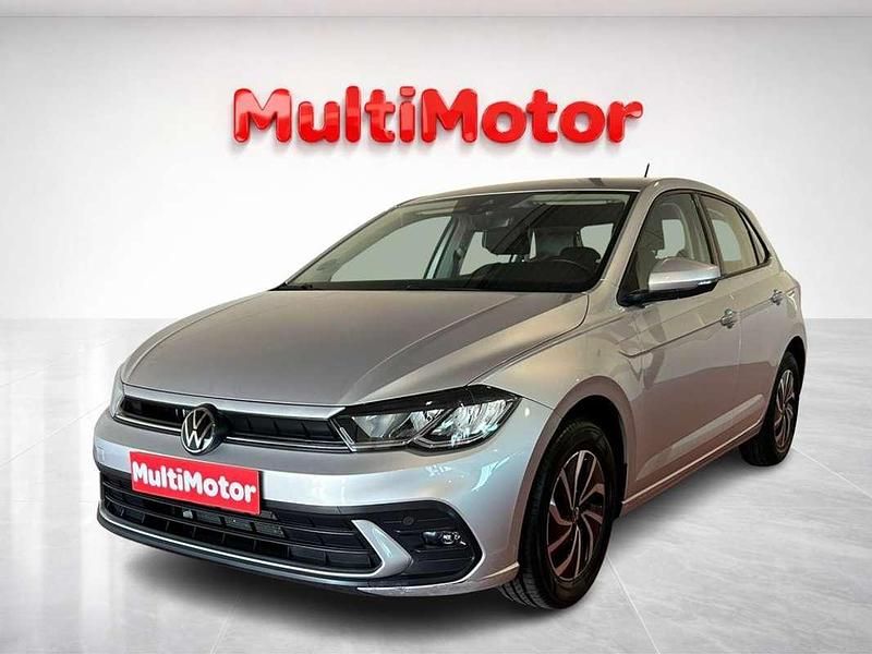 Usado VW Polo Life 95 CV (69 kW) 2023 Gris Utilitario