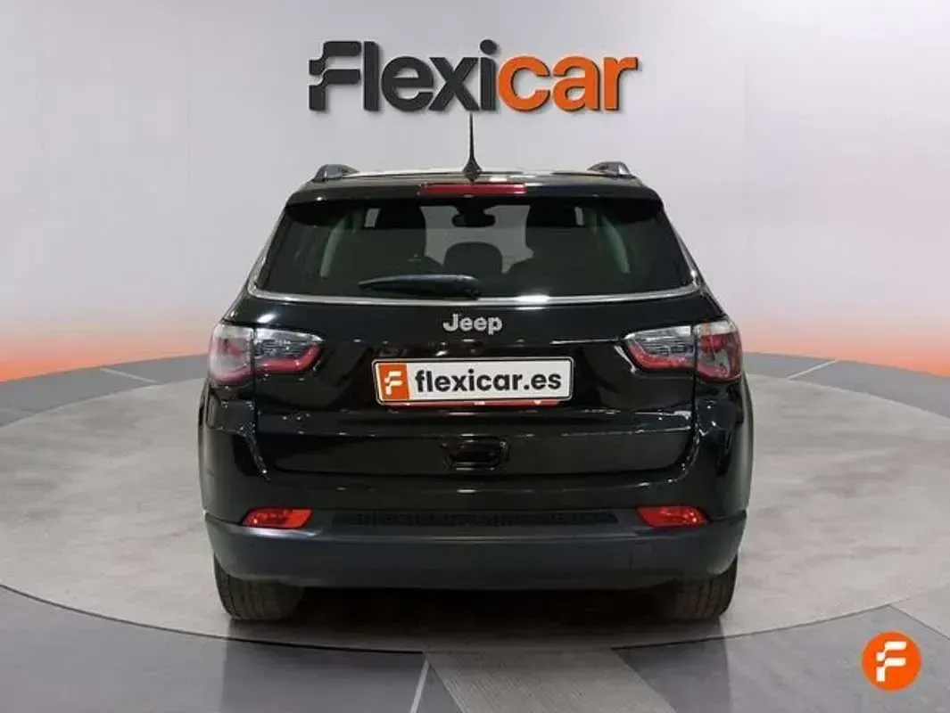 Begagnad Jeep Compass Limited 140 HK (102 kW) 2018 Svart SUV