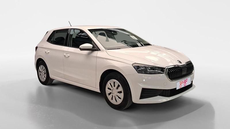 Usado Skoda Fabia Ambition 80 CV (58 kW) 2022 Blanco Utilitario