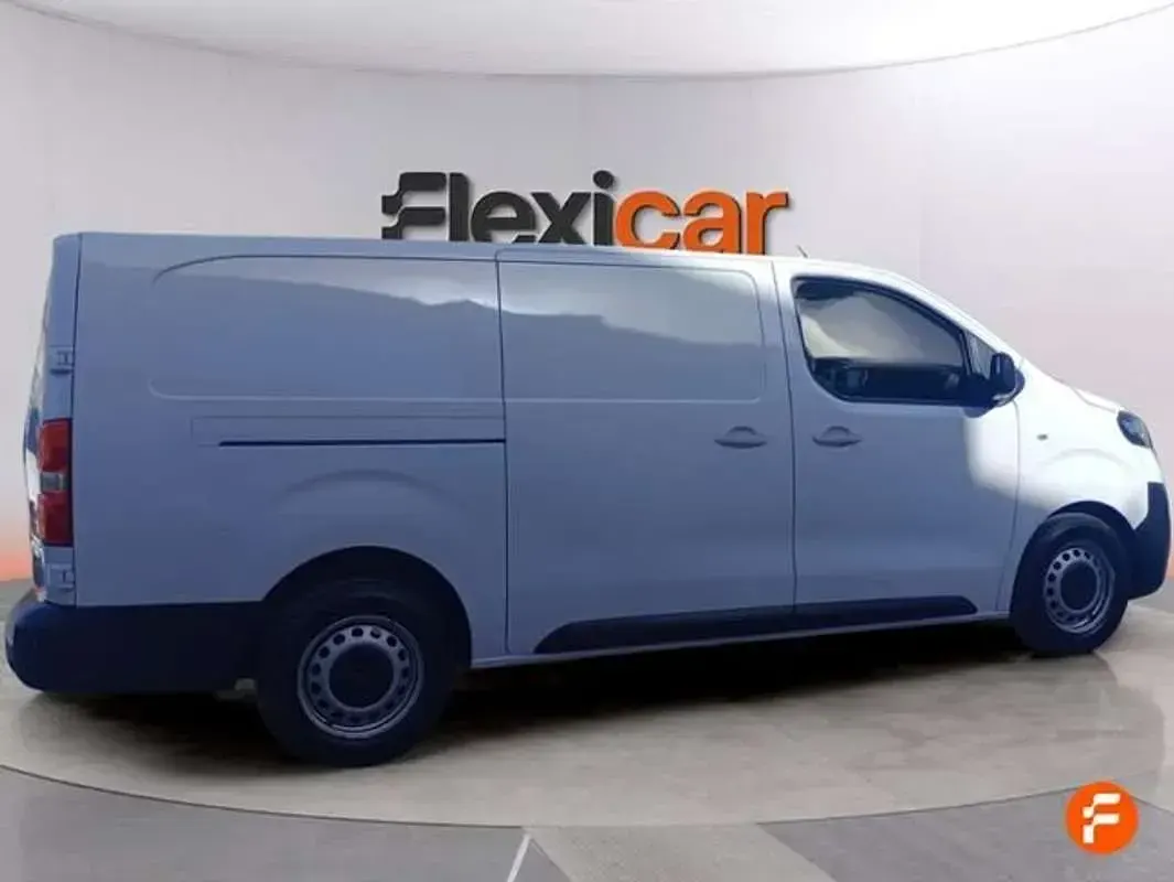 Usado Opel Vivaro-e Combi 102 CV (75 kW) 2022 Blanco Monovolumen