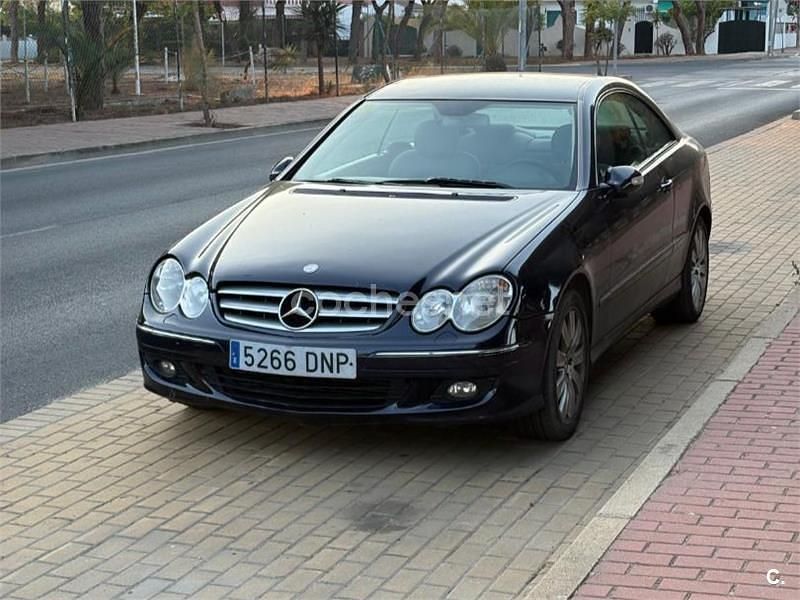 Azul Usado 2005 Mercedes CLK320 Elegance Coupe | 6800 € (Un poco caro) - Imagen 1/4