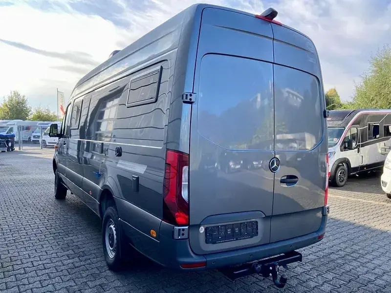 Usado Mercedes Vito Marco Polo 190 CV (139 kW) 2023 Gris / plata Van
