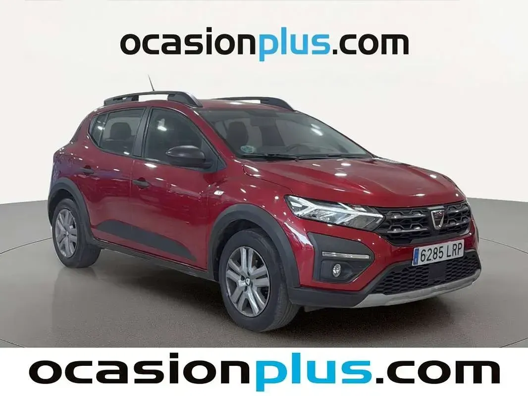 Usado Dacia Sandero Essentiel 91 CV (66 kW) 2021 Rojo Utilitario