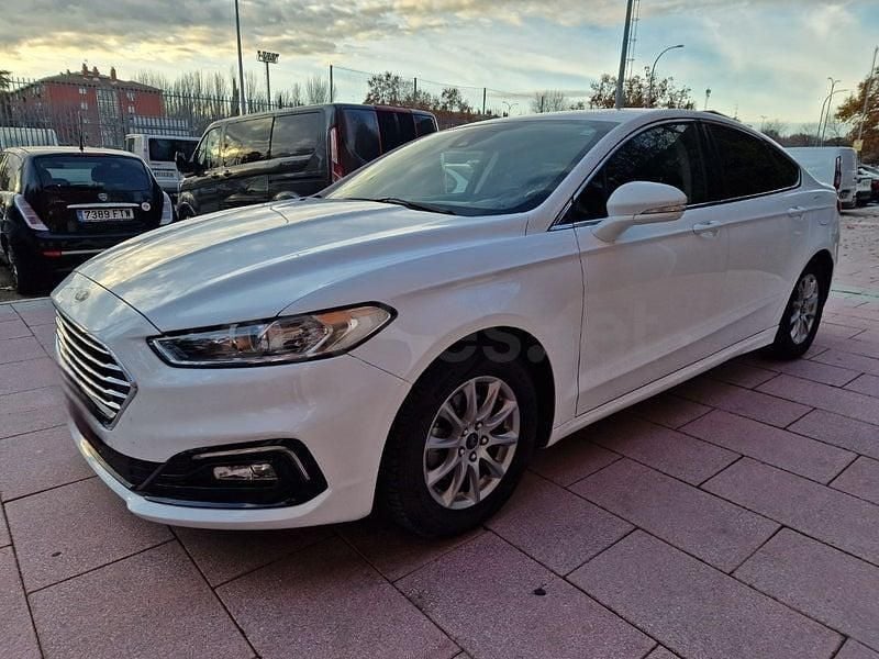 Blanco Usado 2019 Ford Mondeo Titanium Berlina | 15.900 € (Super precio) - Imagen 1/4