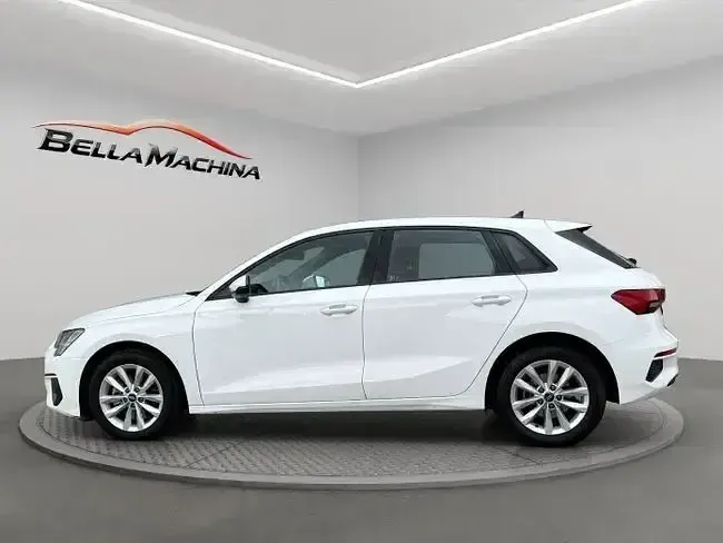 Usado Audi A3 Sportback 150 CV (110 kW) 2021 Blanco Utilitario