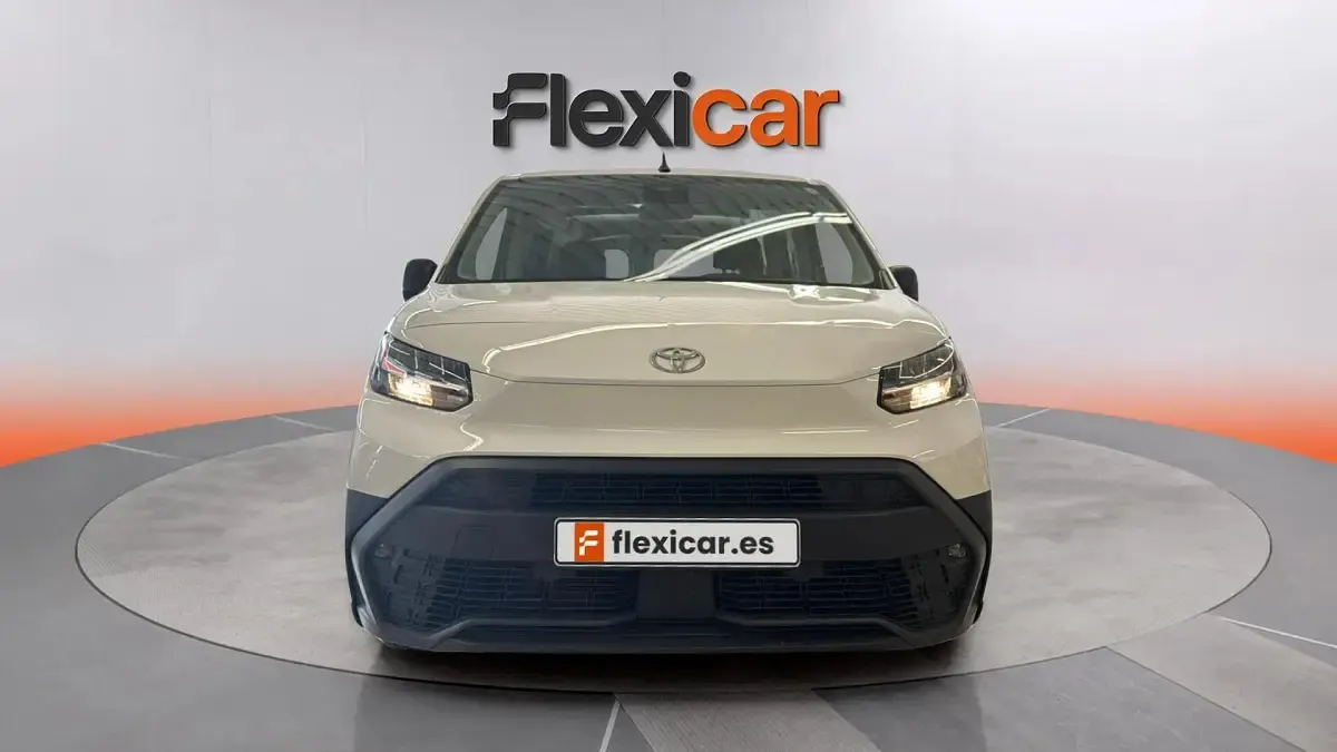 Usado Toyota Proace Verso City 102 CV (75 kW) 2025 Blanco Familiar